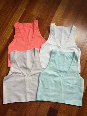 Athleta Ribbed V-Neck Crop Tank - Lot of 4